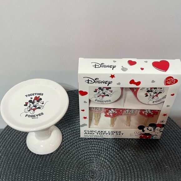 Disney Mickey & Minnie Cupcake Liners & Toppers set of 48 and Cupcake stand NWT - Picture 2 of 6